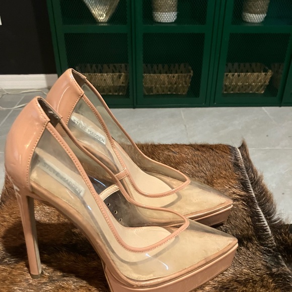 Steve Madden Nude Pumps - Picture 3 of 4